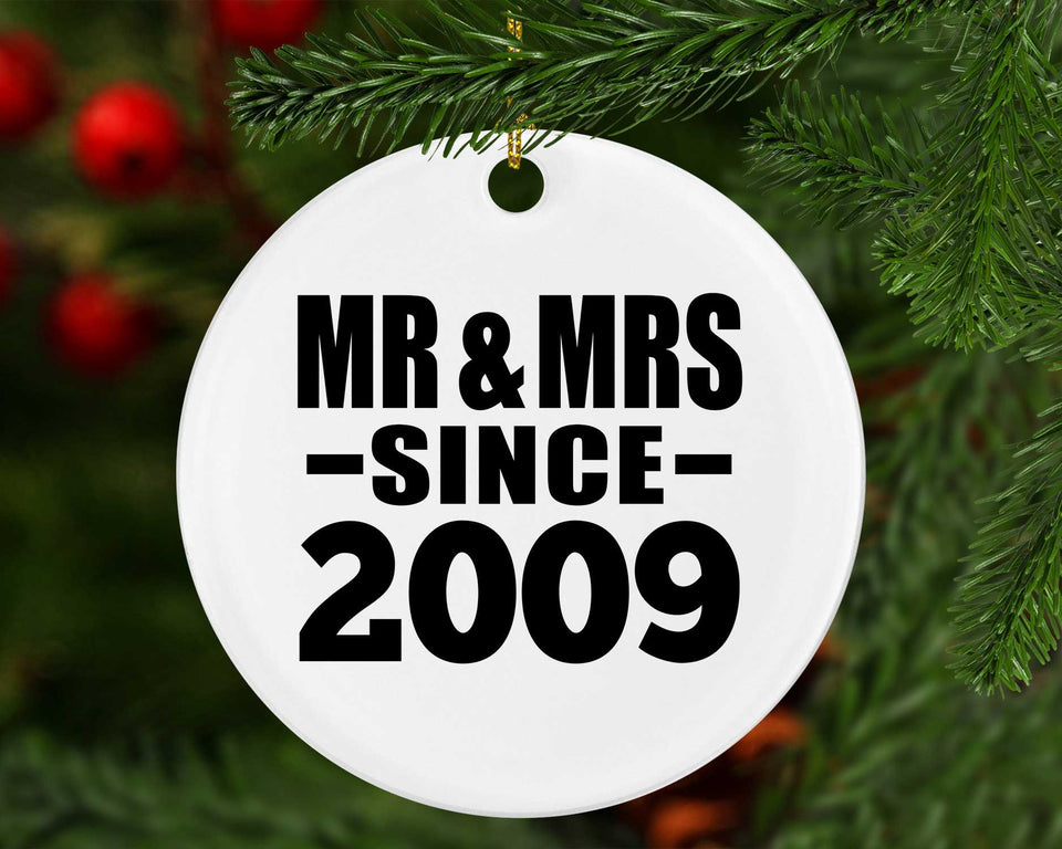 15th Anniversary Mr & Mrs Since 2009 - Circle Ornament