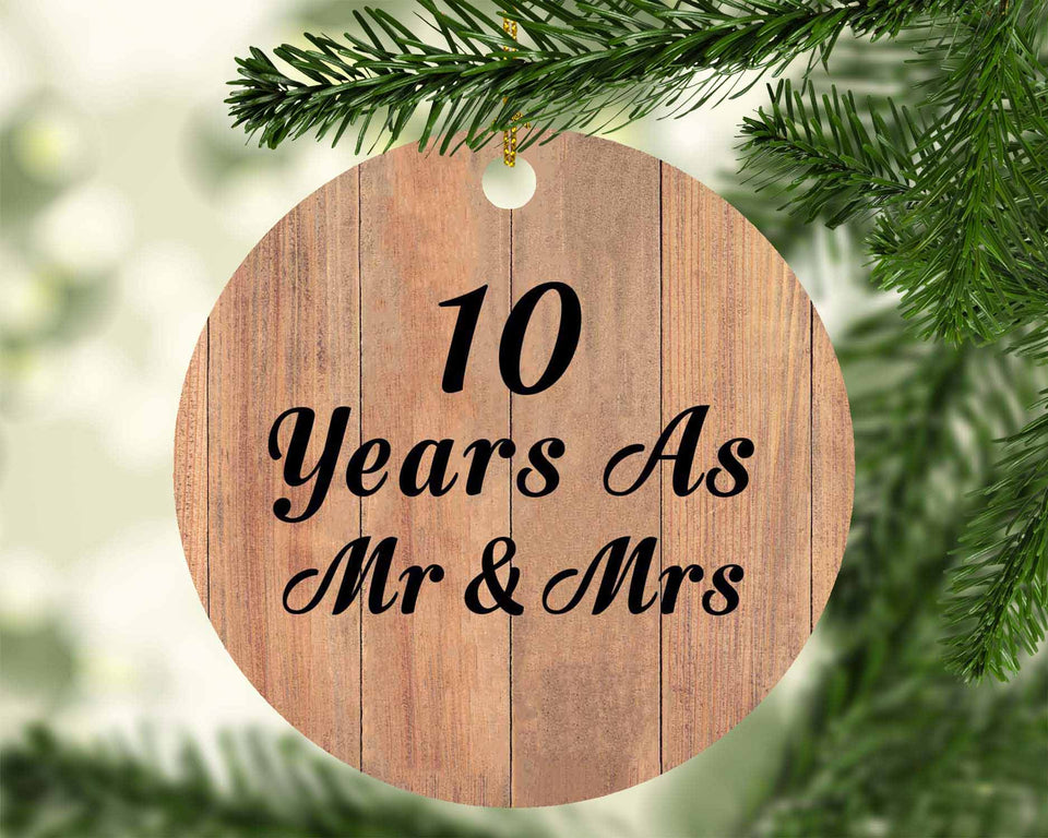 10 Years As Mr & Mrs - Circle Ornament C