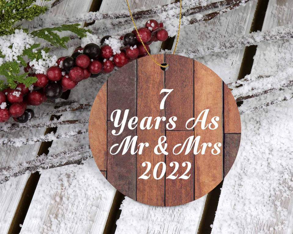 7th Anniversary 7 Years As Mr & Mrs 2022 - Circle Ornament E