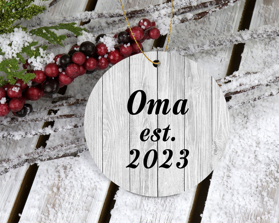 Oma Established Est. 2023 - Circle Ornament F