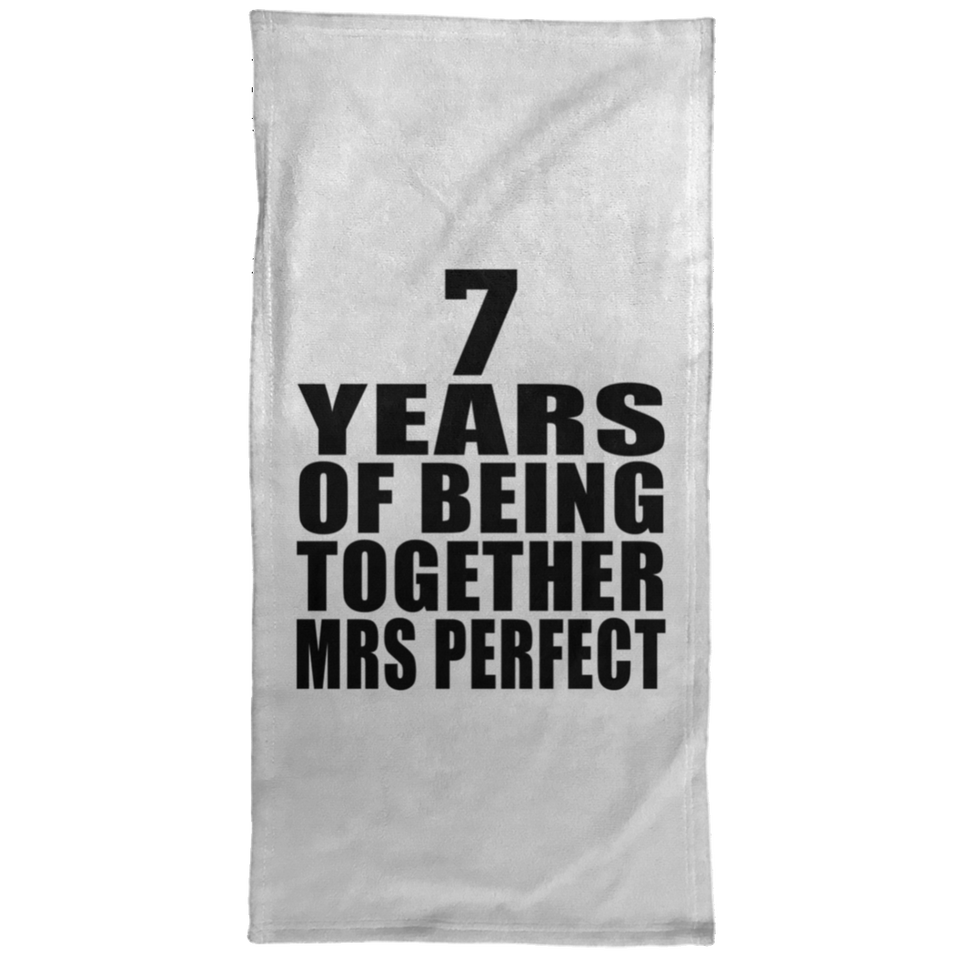 7th Anniversary 7 Years Of Being Mrs Perfect - Hand Towel