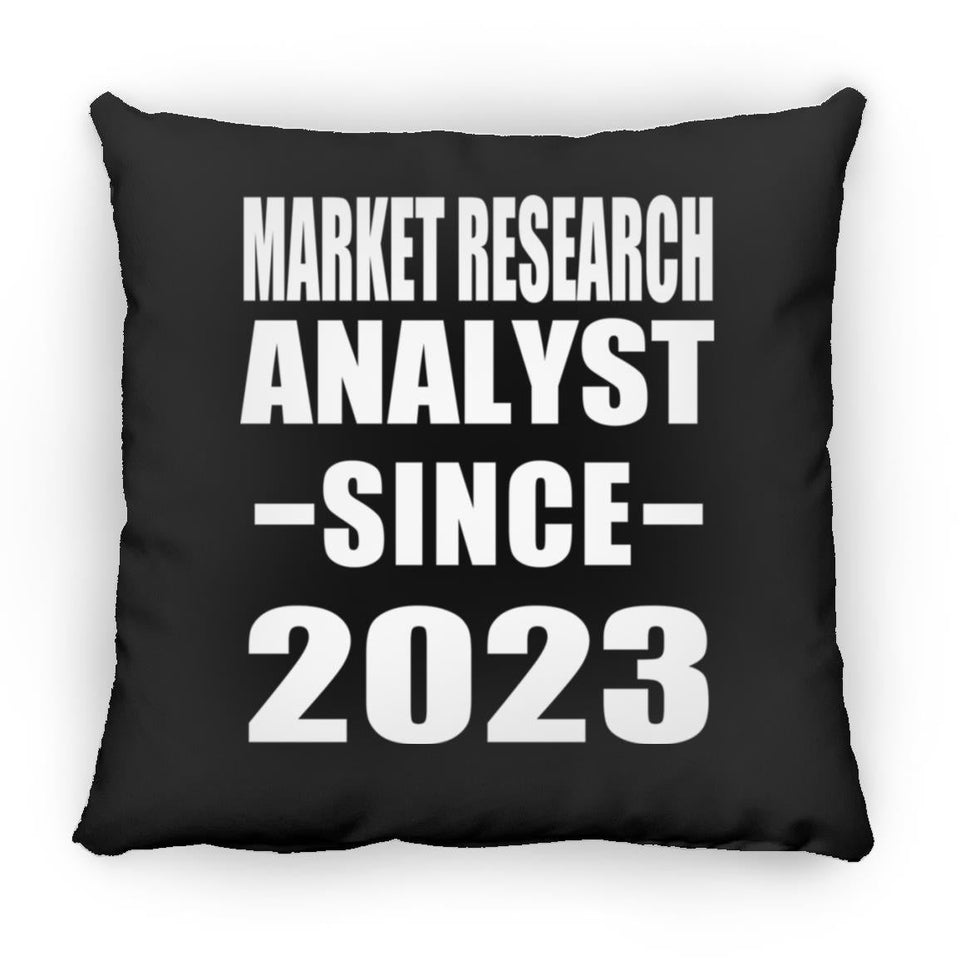Market Research Analyst Since 2023 - Throw Pillow Black