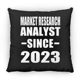 Market Research Analyst Since 2023 - Throw Pillow Black