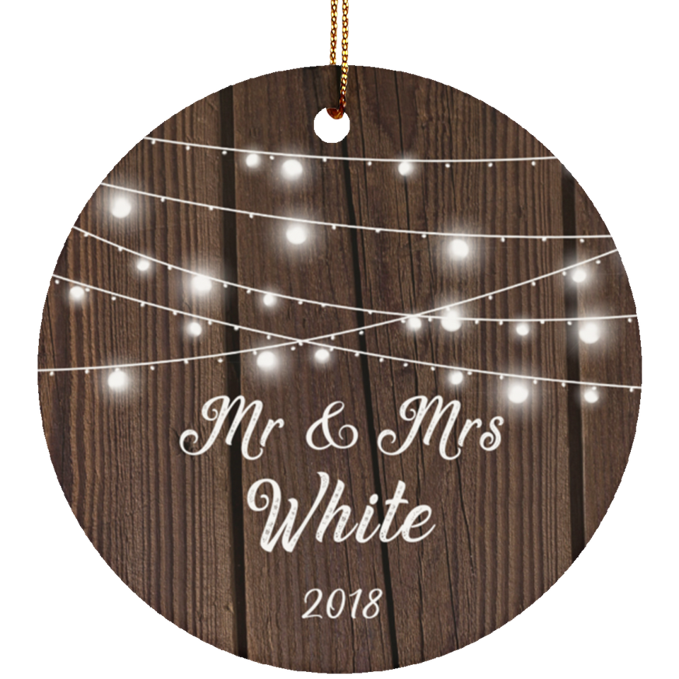 Mr & Mrs White 2018 - Circle Ornament