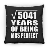 71st Anniversary Square Root of 5041 Years of Mrs Perfect - Throw Pillow Black