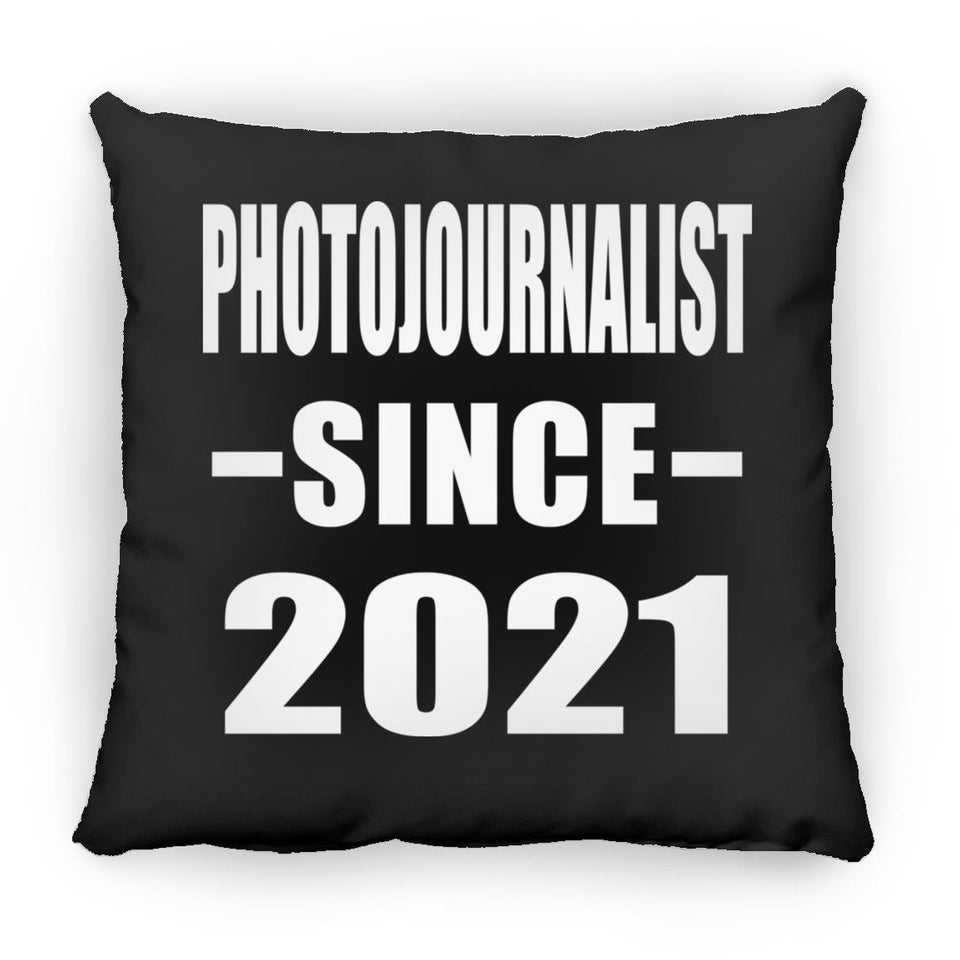 Photojournalist Since 2021 - Throw Pillow Black