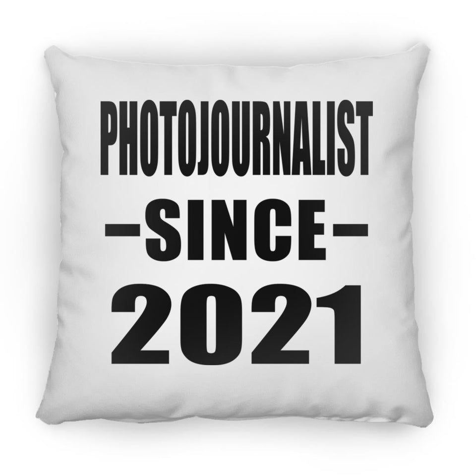 Photojournalist Since 2021 - Throw Pillow