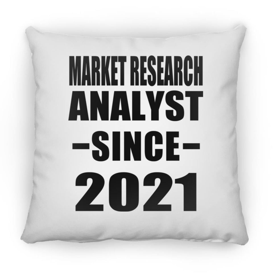 Market Research Analyst Since 2021 - Throw Pillow
